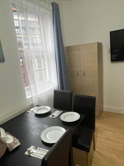 001- Lovely 3-Bedroom Very Close To Oxford Street Londres Exterior foto