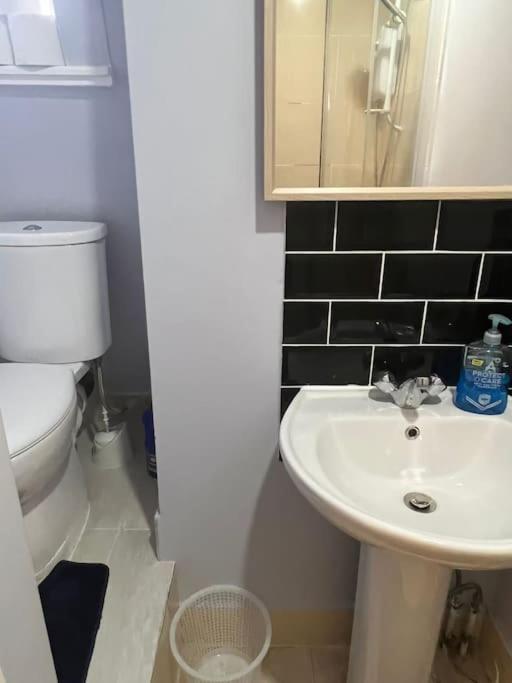 001- Lovely 3-Bedroom Very Close To Oxford Street Londres Exterior foto
